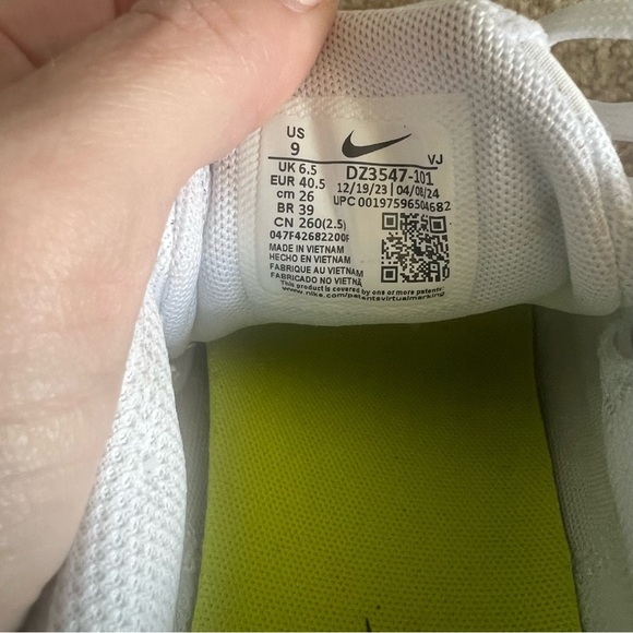 Nike Versair White Sneakers Womens Size 9 DZ3547 - Picture 9 of 9